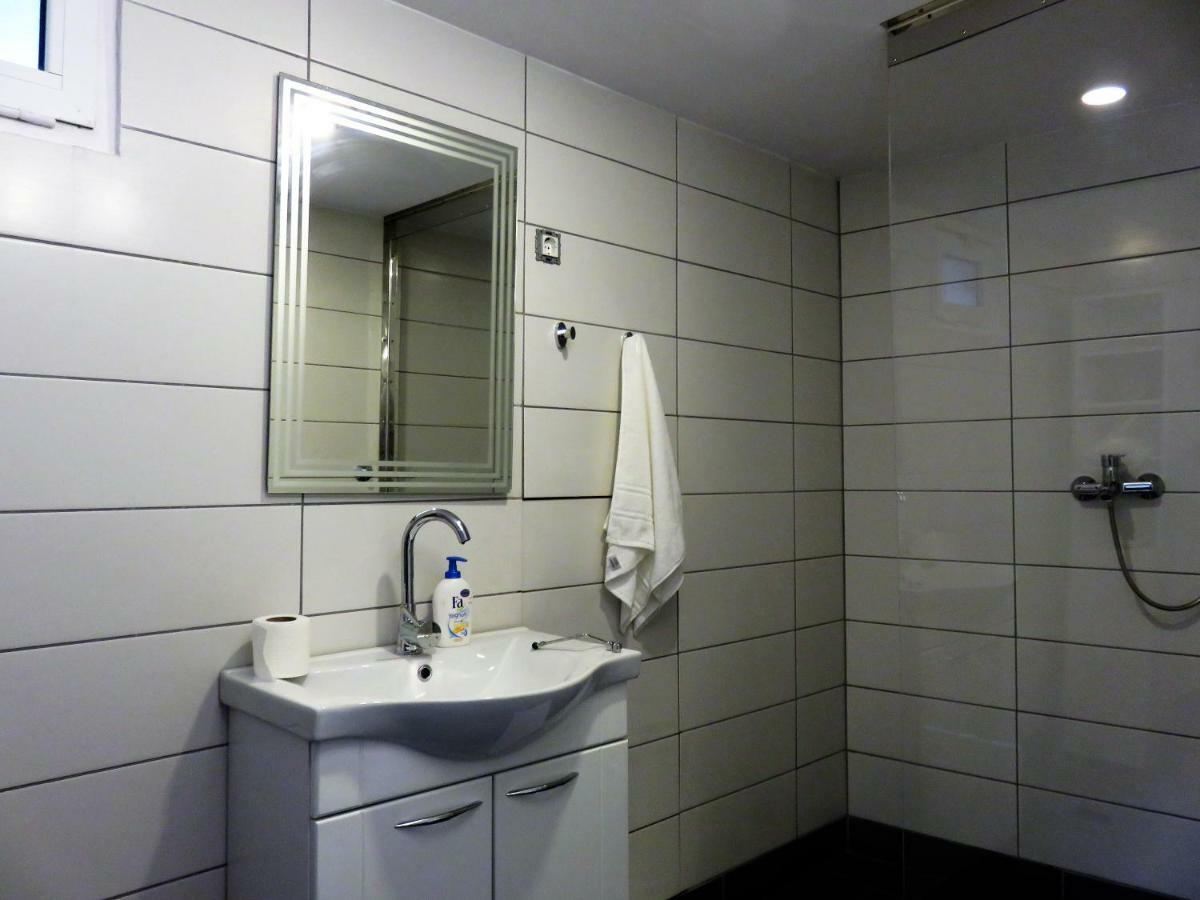 Apartament Cres Luaran gambar