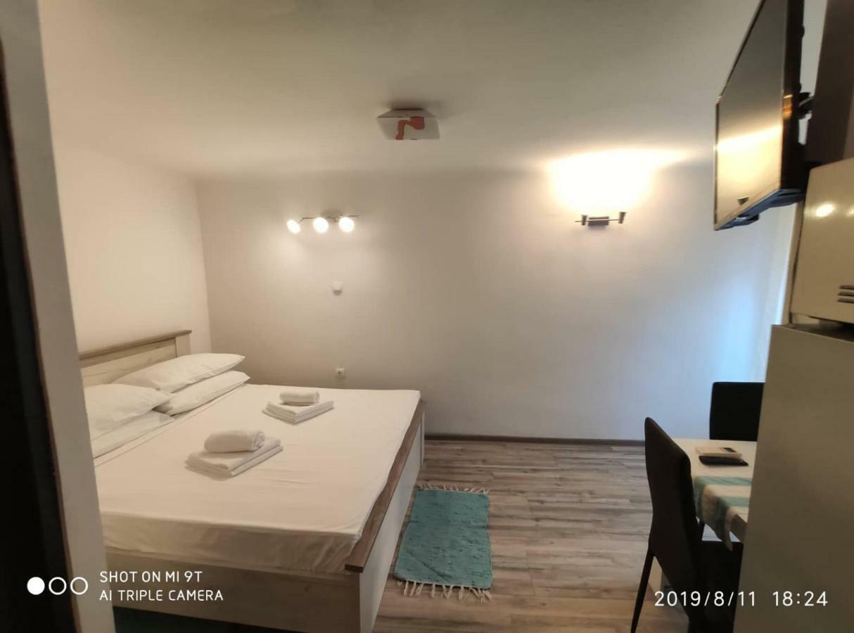 Apartament Cres Luaran gambar