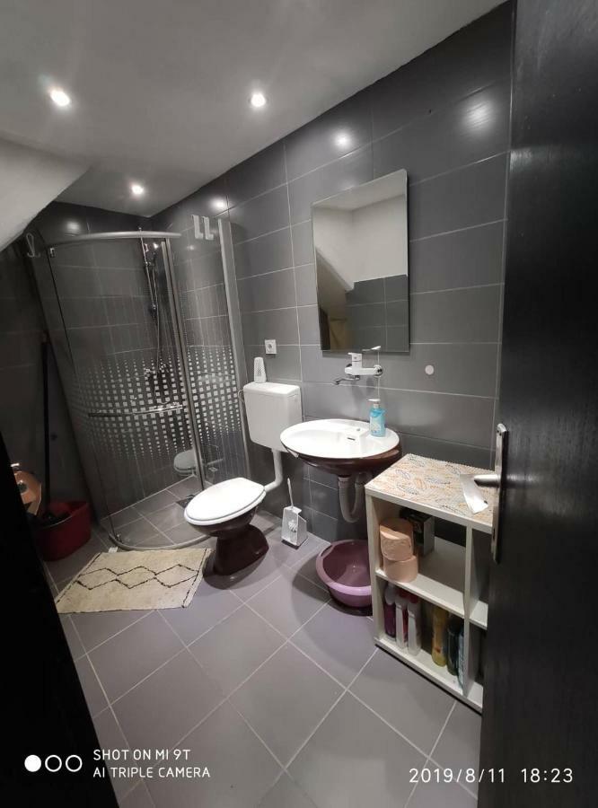 Apartament Cres Luaran gambar