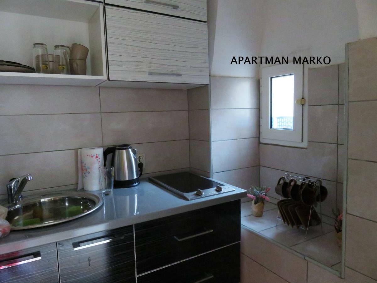 Apartament Cres Luaran gambar